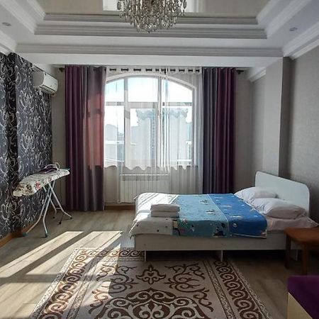 879 Apartment In 비슈케크 외부 사진