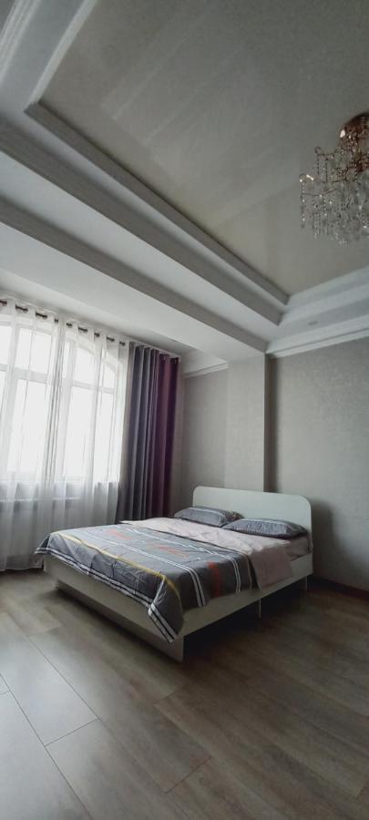 879 Apartment In 비슈케크 외부 사진