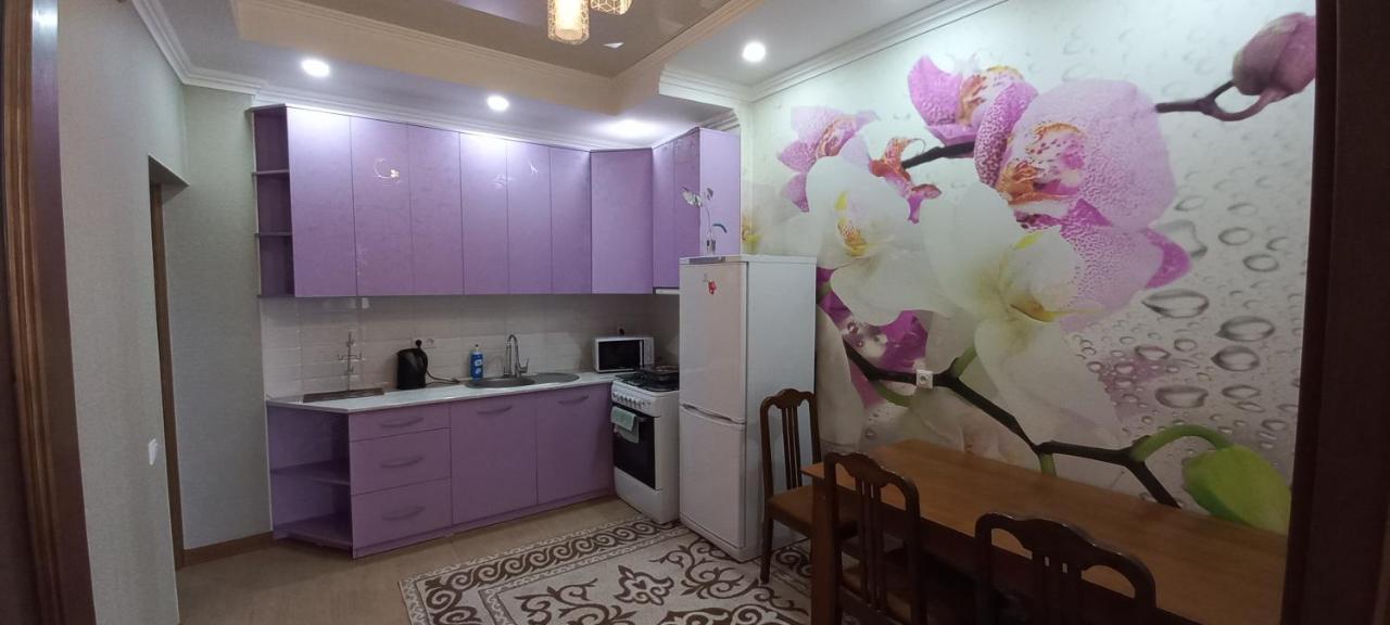 879 Apartment In 비슈케크 외부 사진